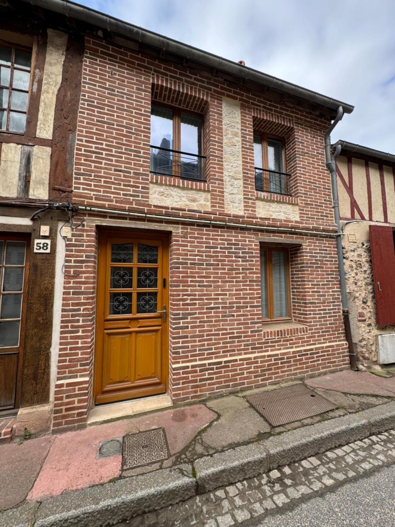 Au 56 - Centre - Quartier Saint-leonard *
